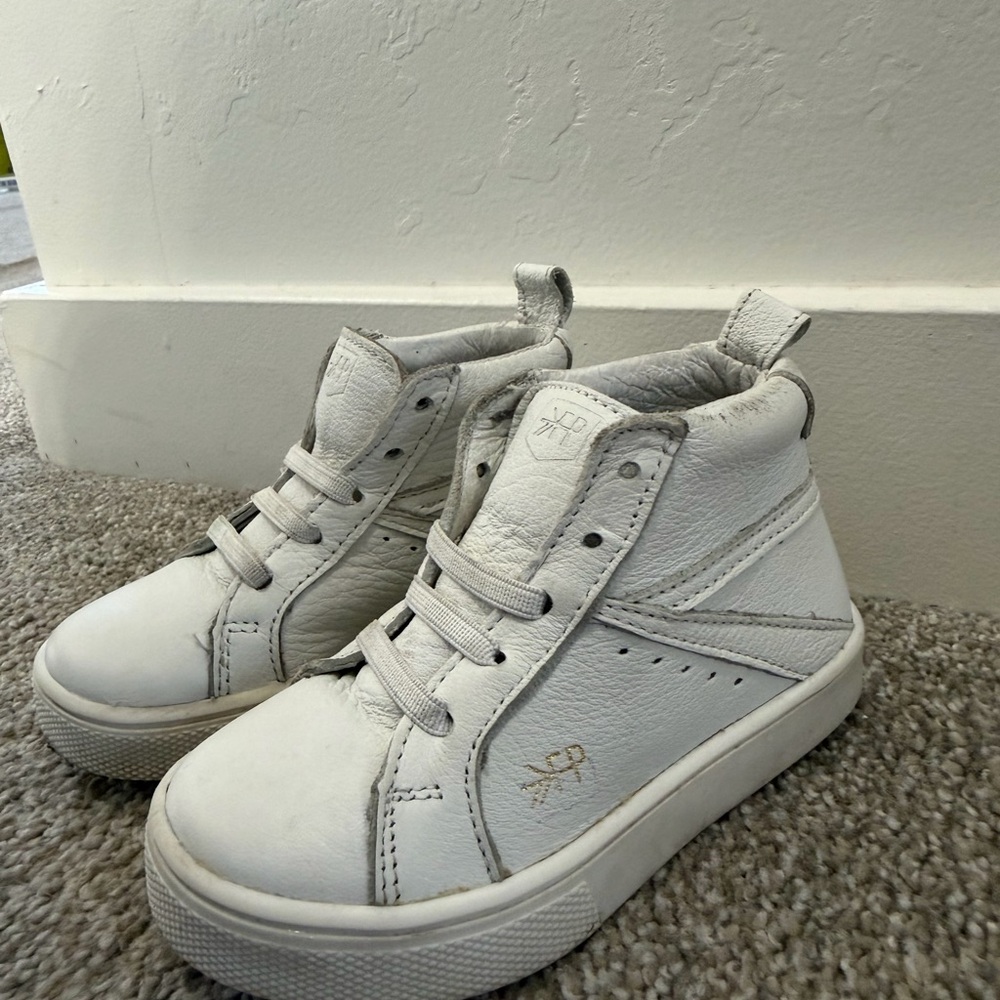 Freshly Picked White Size Toddler 6 High Top Sneaker Shoes